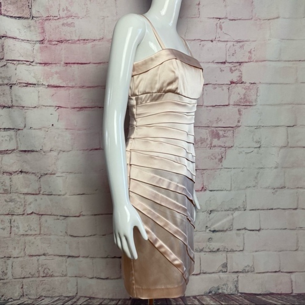CALVIN KLEIN Silk Light Pink Cocktail Dress - Picture 3 of 9
